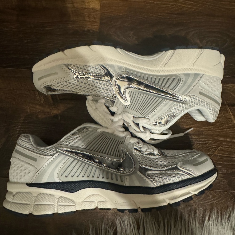 Nike vomero 5 photon dusk